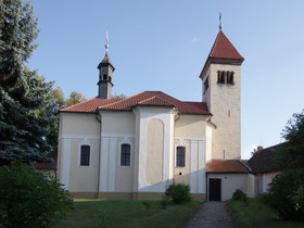 Kostel sv. Petra a Pavla v Řeporyjích